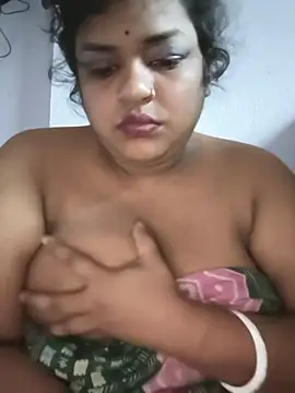 Show modela Deborbhavi222 na web-kameri