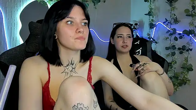 Elastikisss' Live XXX Chat