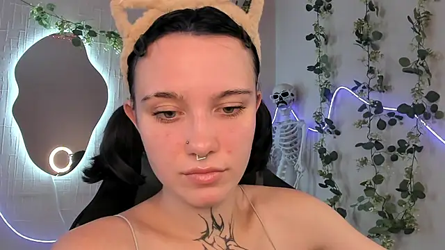 Elastikisss' Live XXX Chat