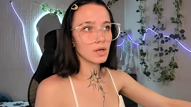 Elastikisss live XXX chat