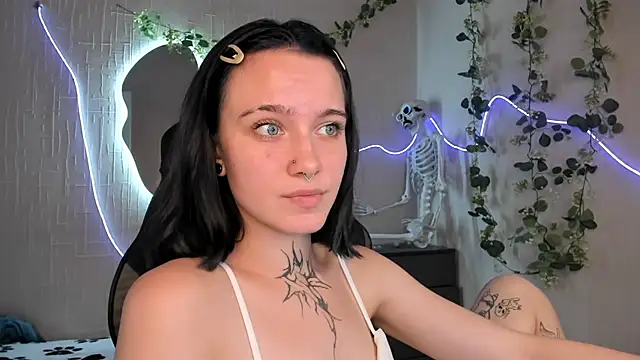 Elastikisss' Live XXX Chat