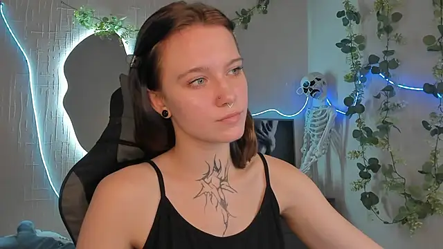 Czat XXX na żywo – Elastikisss