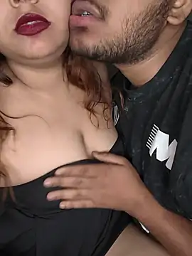 Midnight_Craving Show in webcam