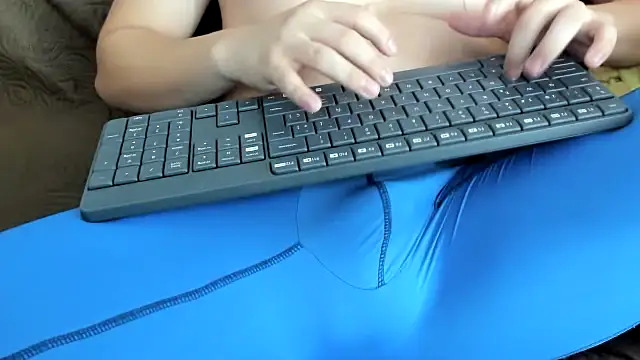 daniel_leonのウェブカメラショー