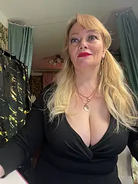 Sweet-blonde Adlı Modelin Web Kamerası Şovu
