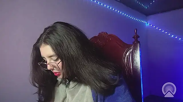 Pao_Ly Adlı Modelin Canlı XXX Sohbeti