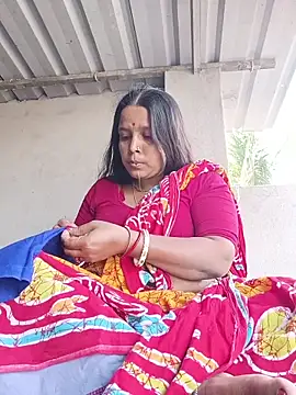 reya743 网络视讯表演