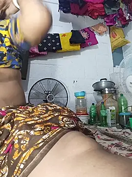 reya743's Live XXX Chat