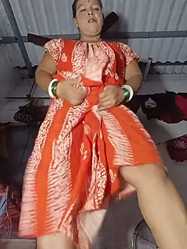reya743 在線直播表演
