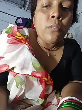 reya743's Webcam Show