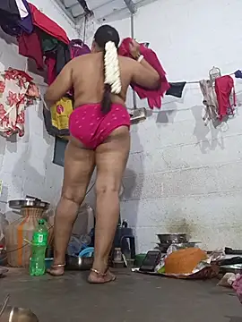 reya743 Show Webcam