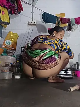 reya743's Webcam Show