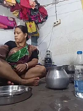 reya743 ওয়েবক্যাম শো