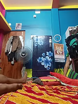 reya743 Chat XXX in diretta