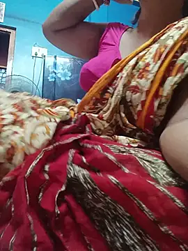 reya743 Adlı Modelin Canlı XXX Sohbeti