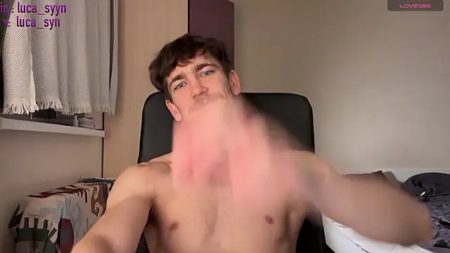 luca_syn Pertunjukan Webcam
