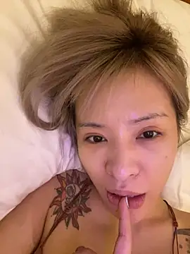 Sunflower-77: διαδικτυακό σόου στην κάμερα