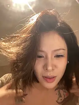 Sunflower-77's Webcam Show