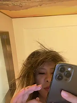 Sunflower-77's Webcam Show