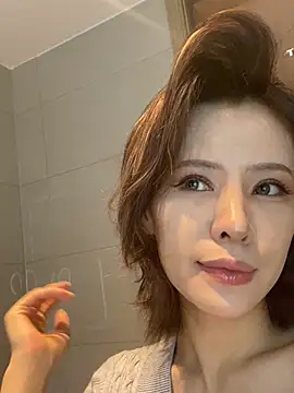 Sunflower-77's Webcam Show
