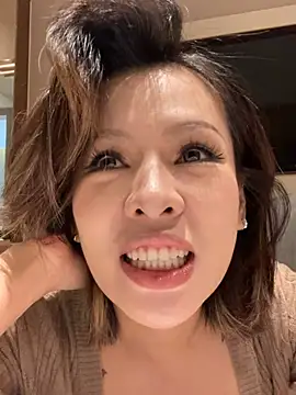 Sunflower-77's Webcam Show