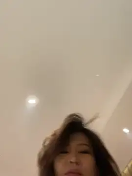 Sunflower-77 在線直播表演