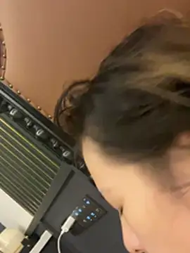 Sunflower-77 – webcam-show