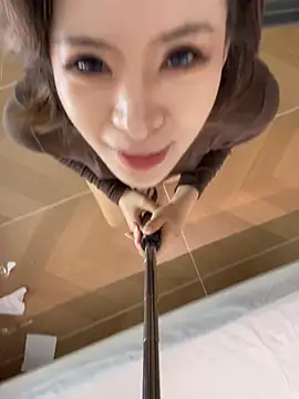 הופעת וובקאם של Jennyyn