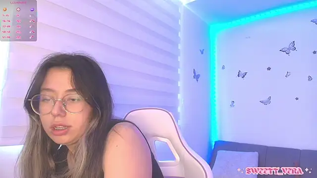 แชท XXX สดของ sweettvera