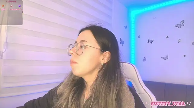 sweettvera Webcam Show