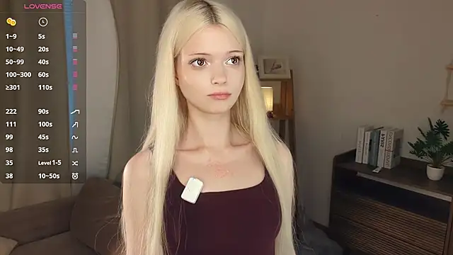 LaureMestler webcam show