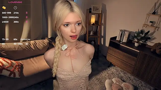 LaureMestler's Webcam Show