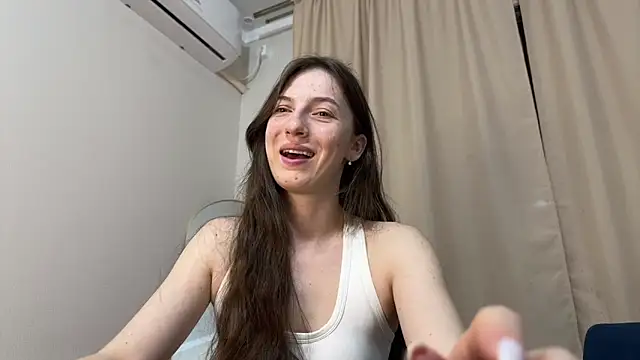 Prettyyy_Angel Adlı Modelin Canlı Sohbet Odası