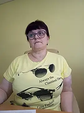 BrandiOhNight's Live XXX Chat