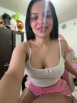 Chatroom XXX en direct de Anavalle