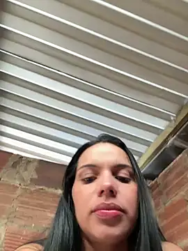 צ'אט XXX בשידור חי של Anavalle