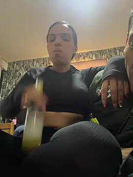 Chatroom XXX en direct de Anavalle