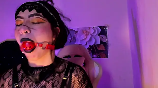 Czat XXX na żywo – kitty__chs