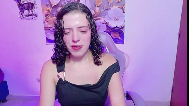 Chat +18 de vanesa_gomez ao vivo
