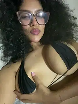 Kittybrown18 Live XXX-Chat
