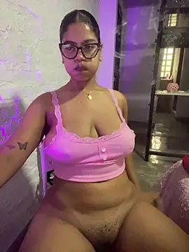 צ'אט XXX בשידור חי של Kittybrown18