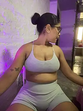 Chat XXX en directo de Kittybrown18