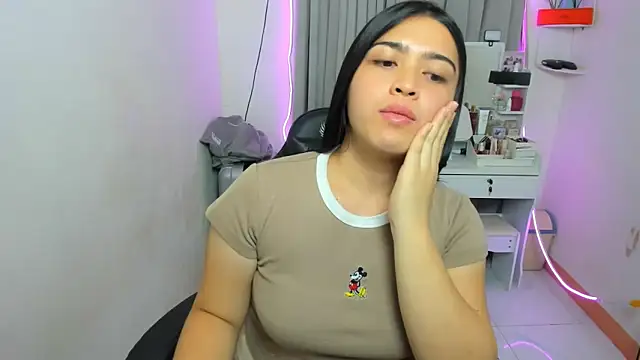 BubbbleButtDemi Шоу с уебкамера