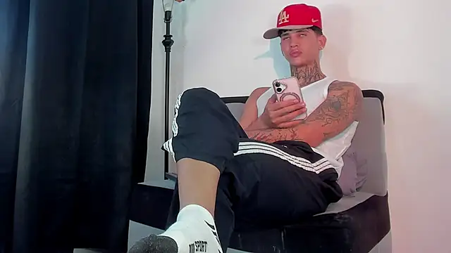damian_xxxl webkamerás műsora