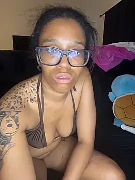 YeahhhitsBreezy's Webcam Show