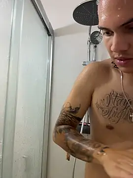 Joking8914 Webcam Show