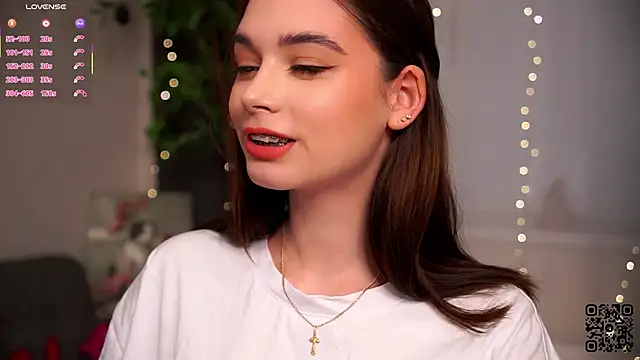 LunaraRada's Live XXX Chat