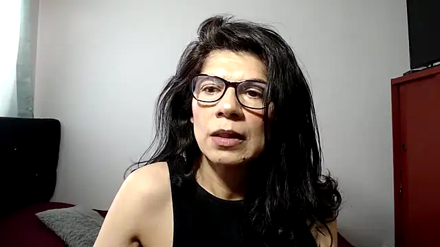 צ'אט XXX בשידור חי של abrilsex23