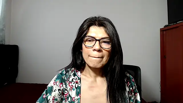 abrilsex23's Webcam Show
