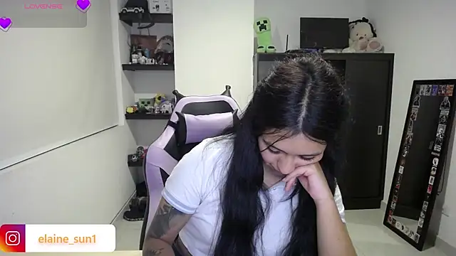 Chat +18 de elaine_sun1 ao vivo